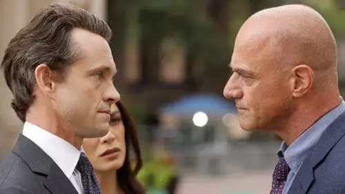 Ley y orden Temporada 22 Episodios 1 • Sub Español