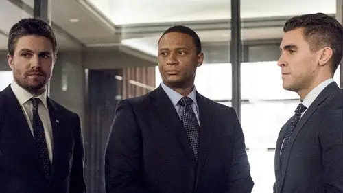 Arrow Temporada 5 Episodios 12 • Sub Español