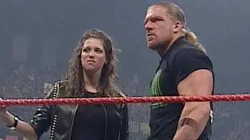 Raw Temporada 8 Episodios 12 • Sub Español