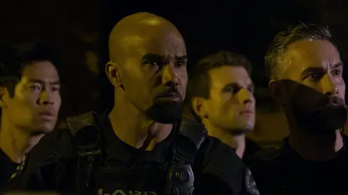S.W.A.T.: Los hombres de Harrelson Temporada 1 Episodios 16 • Sub Español