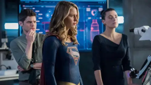 Supergirl Temporada 3 Episodios 19 • Sub Español