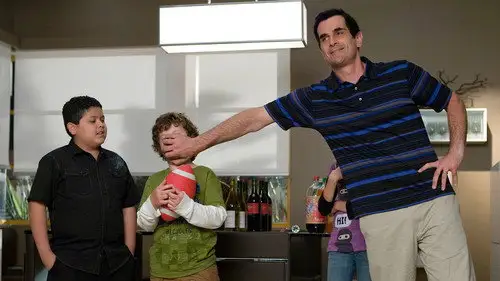 Modern Family Temporada 1 Episodios 5 • Sub Español