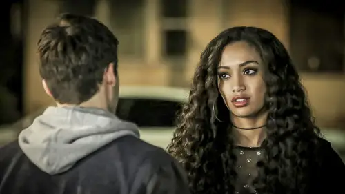 All American Temporada 1 Episodios 15 • Sub Español