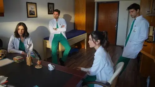 Kasaba Doktoru Temporada 2 Episodios 12 • Sub Español