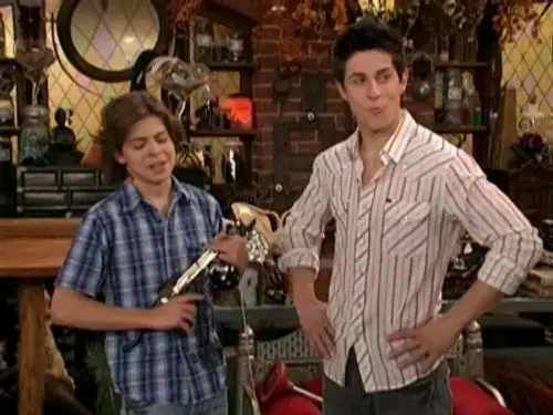 Los magos de Waverly Place Temporada 2 Episodios 22 • Sub Español