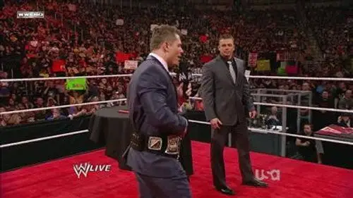 Raw Temporada 19 Episodios 12 • Sub Español