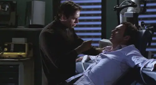 Nip/Tuck, a golpe de bisturí Temporada 3 Episodios 15 • Sub Español