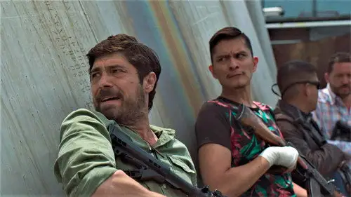Enemigo íntimo Temporada 2 Episodios 17 • Sub Español