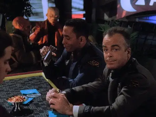 Babylon 5 Temporada 2 Episodios 11 • Sub Español