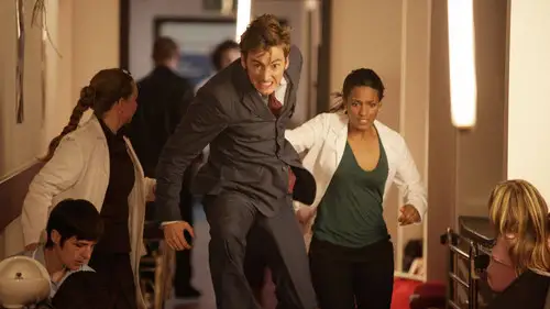 Doctor Who Temporada 3 Episodios 1 • Sub Español
