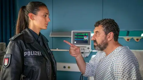 Hamburgo 112 Temporada 16 Episodios 12 • Sub Español
