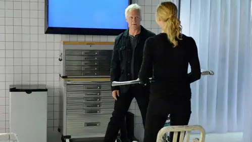 Revenge Temporada 1 Episodios 22 • Sub Español