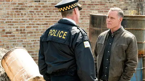 Chicago P.D. Temporada 6 Episodios 22 • Sub Español