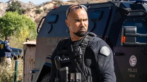 S.W.A.T.: Los hombres de Harrelson Temporada 4 Episodios 8 • Sub Español