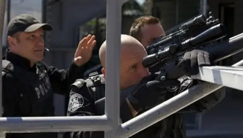 Flashpoint Temporada 4 Episodios 16 • Sub Español