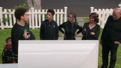 Black-ish Temporada 8 Episodios 13 • Sub Español
