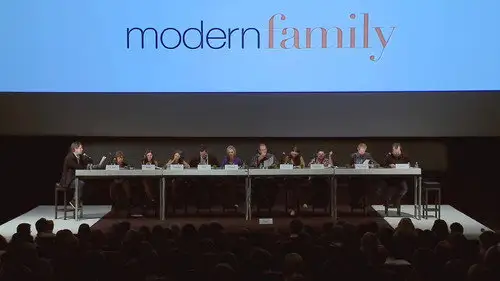Modern Family Temporada 0 Episodios 17 • Sub Español