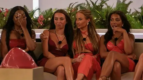 Love Island (Reino Unido) Temporada 11 Episodios 8 • Sub Español