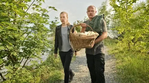 Los muertos del lago de Constanza Temporada 1 Episodios 13 • Sub Español