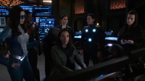 Supergirl Temporada 6 Episodios 7 • Sub Español