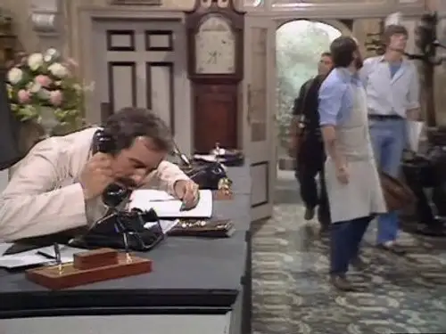Hotel Fawlty Temporada 1 Episodios 2 • Sub Español