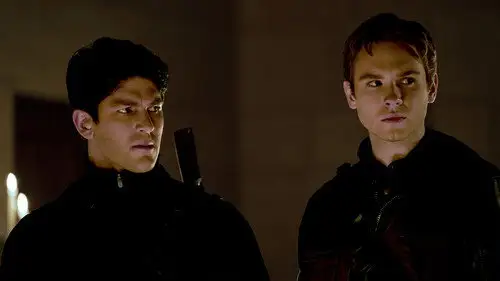 Gotham Knights Temporada 1 Episodios 12 • Sub Español