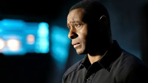 Supergirl Temporada 3 Episodios 15 • Sub Español