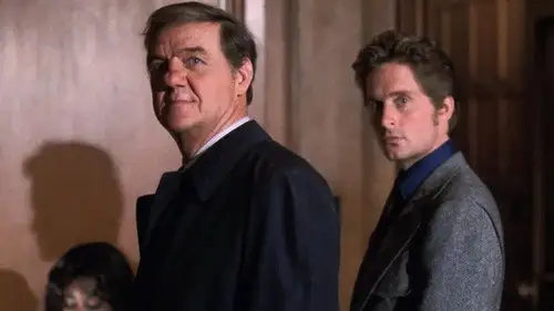 Las calles de San Francisco Temporada 1 Episodios 8 • Sub Español