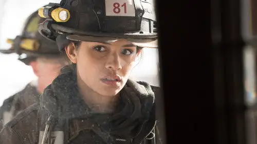 Chicago Fire Temporada 4 Episodios 17 • Sub Español