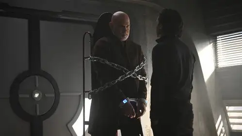 Supergirl Temporada 5 Episodios 18 • Sub Español