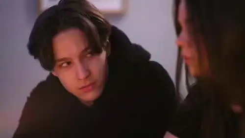 Strula Temporada 4 Episodios 1 • Sub Español