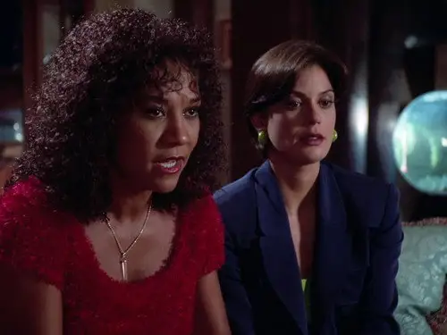 Lois y Clark: Las nuevas aventuras de Superman Temporada 3 Episodios 3 • Sub Español