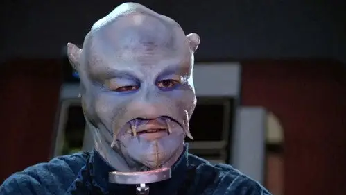 Star Trek: La nueva generación Temporada 1 Episodios 18 • Sub Español