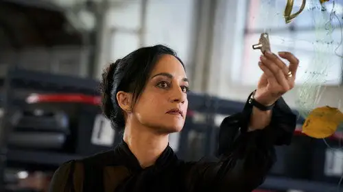 Departure: Vuelo 716 Temporada 3 Episodios 4 • Sub Español