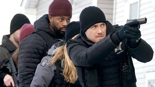 Chicago P.D. Temporada 9 Episodios 15 • Sub Español
