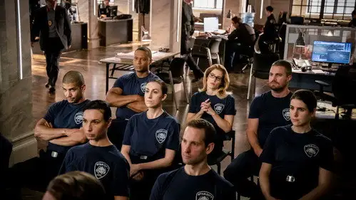 Arrow Temporada 7 Episodios 15 • Sub Español