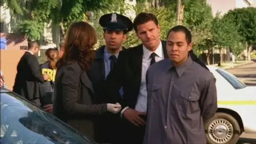 Bones Temporada 1 Episodios 13 • Sub Español