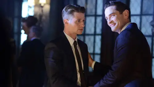 Gotham Temporada 2 Episodios 7 • Sub Español