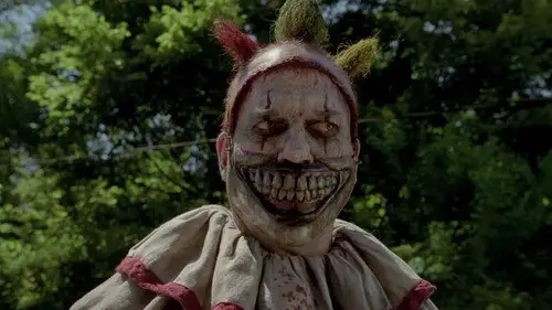 American Horror Story Temporada 4 Episodios 2 • Sub Español