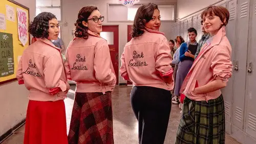 Grease: El auge de las Damas Rosas Temporada 1 Episodios 2 • Sub Español