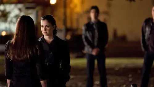 Crónicas vampíricas Temporada 1 Episodios 21 • Sub Español