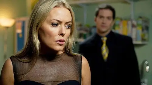 Holby City Temporada 12 Episodios 22 • Sub Español
