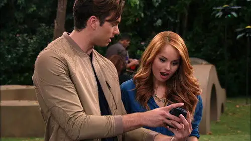 Jessie Temporada 3 Episodios 21 • Sub Español