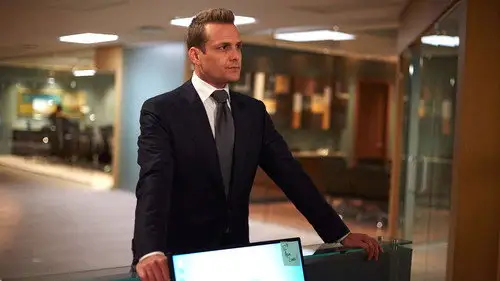 Suits: la clave del éxito Temporada 5 Episodios 1 • Sub Español