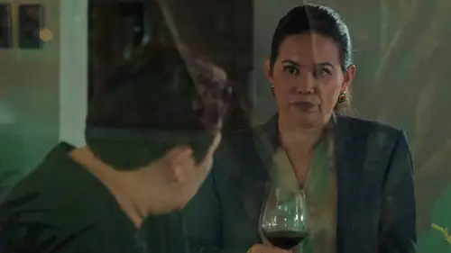 Dirty Linen Temporada 2 Episodios 3 • Sub Español