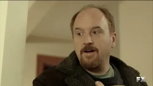Louie Temporada 1 Episodios 3 • Sub Español