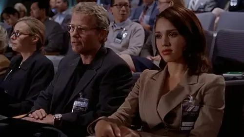 Dark Angel Temporada 1 Episodios 6 • Sub Español