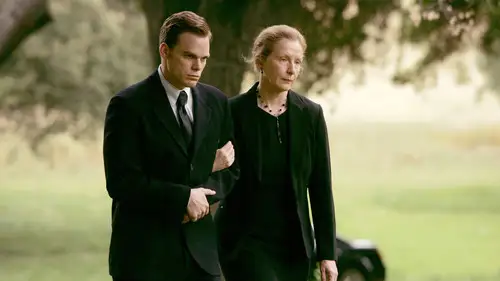 A dos metros bajo tierra Temporada 5 Episodios 10 • Sub Español
