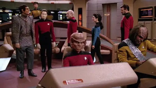 Star Trek: La nueva generación Temporada 4 Episodios 8 • Sub Español
