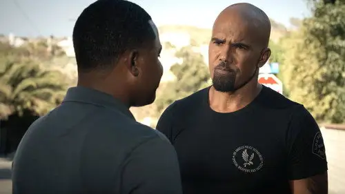 S.W.A.T.: Los hombres de Harrelson Temporada 6 Episodios 6 • Sub Español